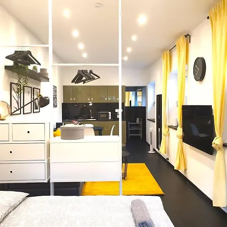 Cosy Studio With Private Parking